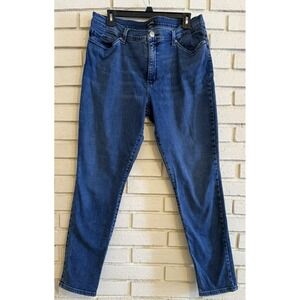 Lee Women's Jeans Size 16 Medium Blue Slim Fit‎ Slim Leg High Rise Sculpting